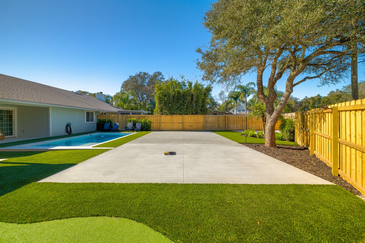 Your own backyard pickleball court &mdash; coming soon 🎾
A spacious private court set within lush landscaping, soon to be freshly painted for the ultimate stay-and-play experience.