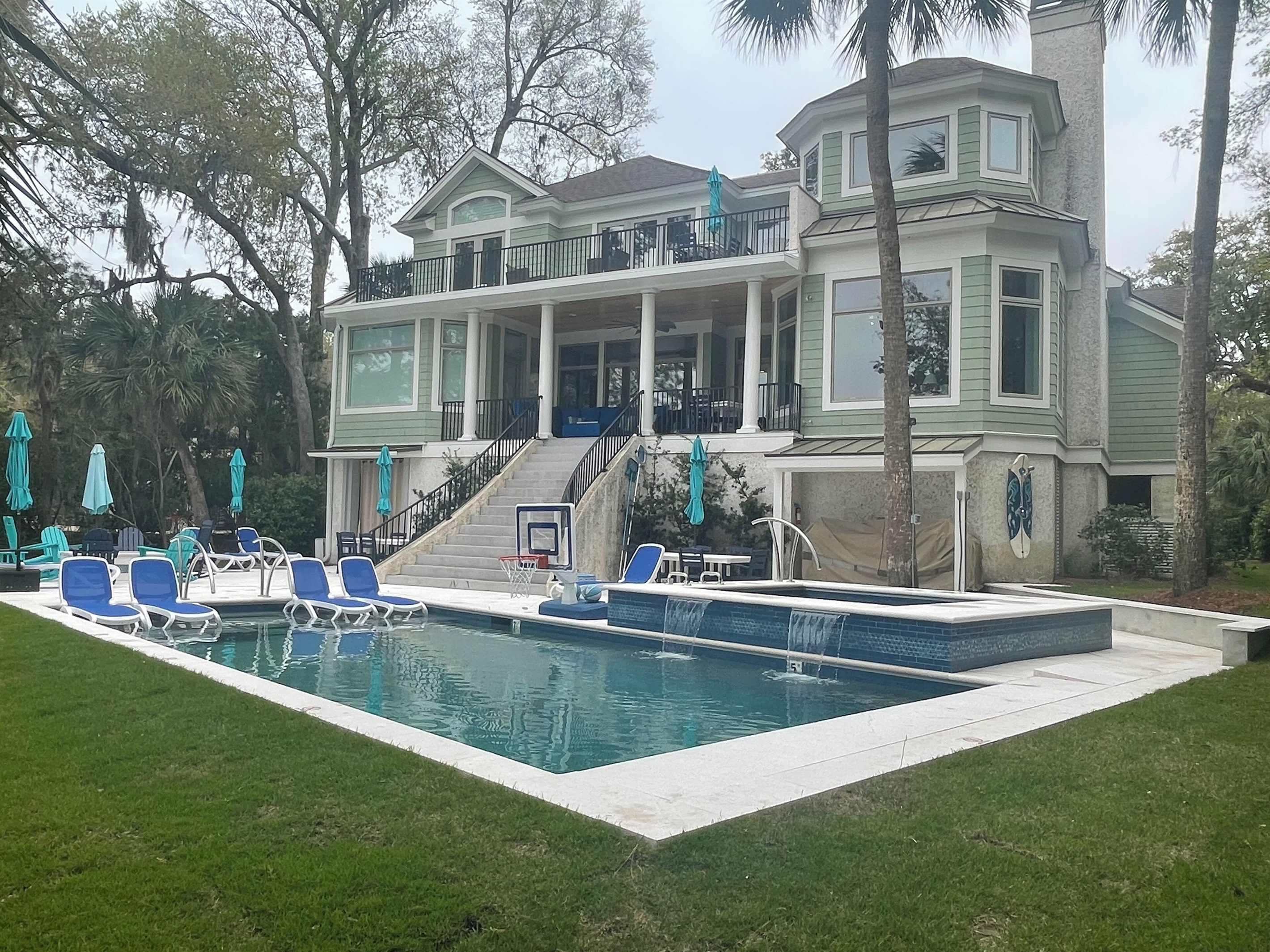 New 32’ x 15’ swimming pool with 10 person spa both heated separately.