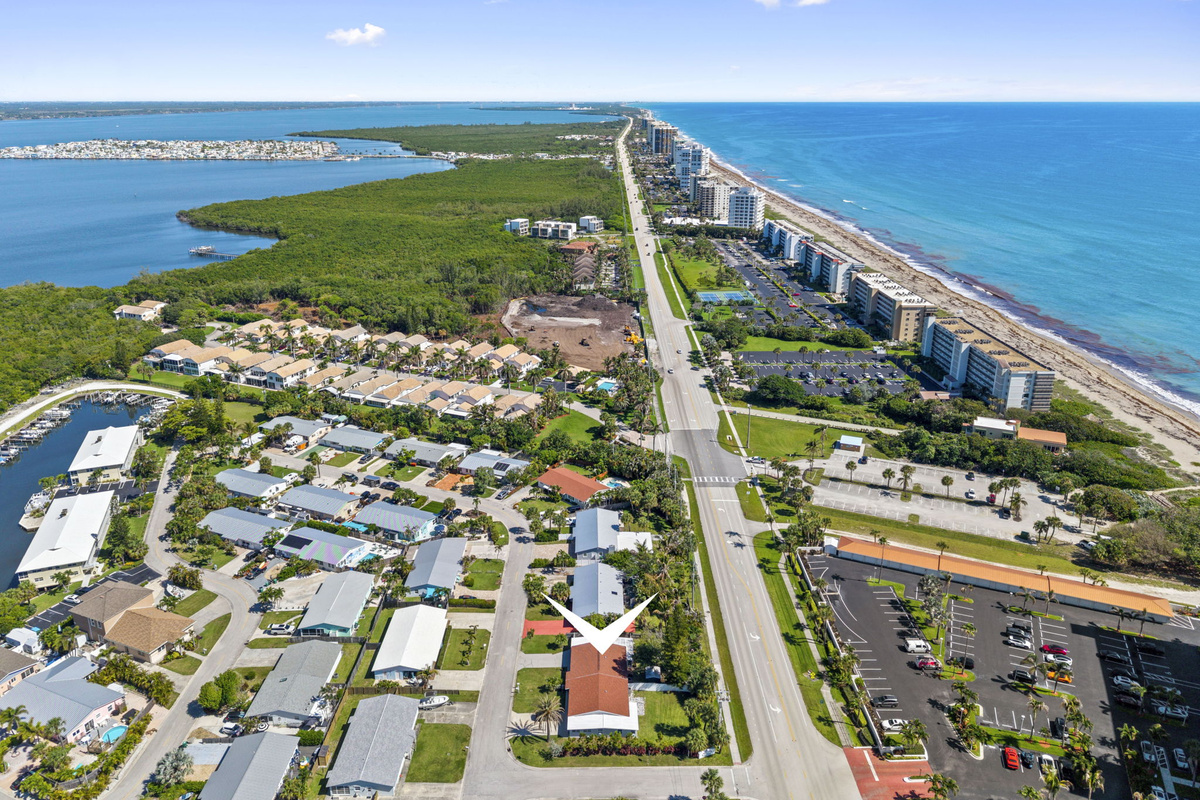 Access to intercoastal and  private access to the Ocean