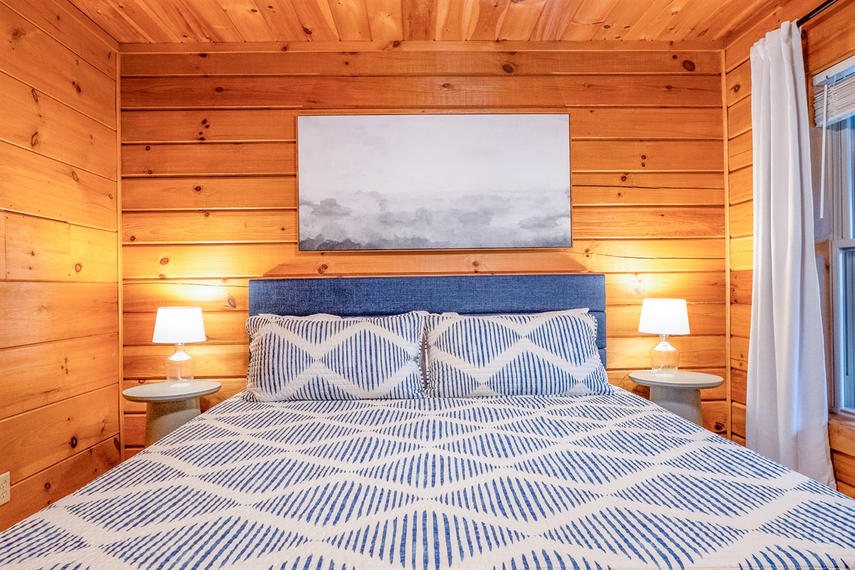 Rest easy in the beautifully appointed main-level king bedroom that offers comfort and convenience.