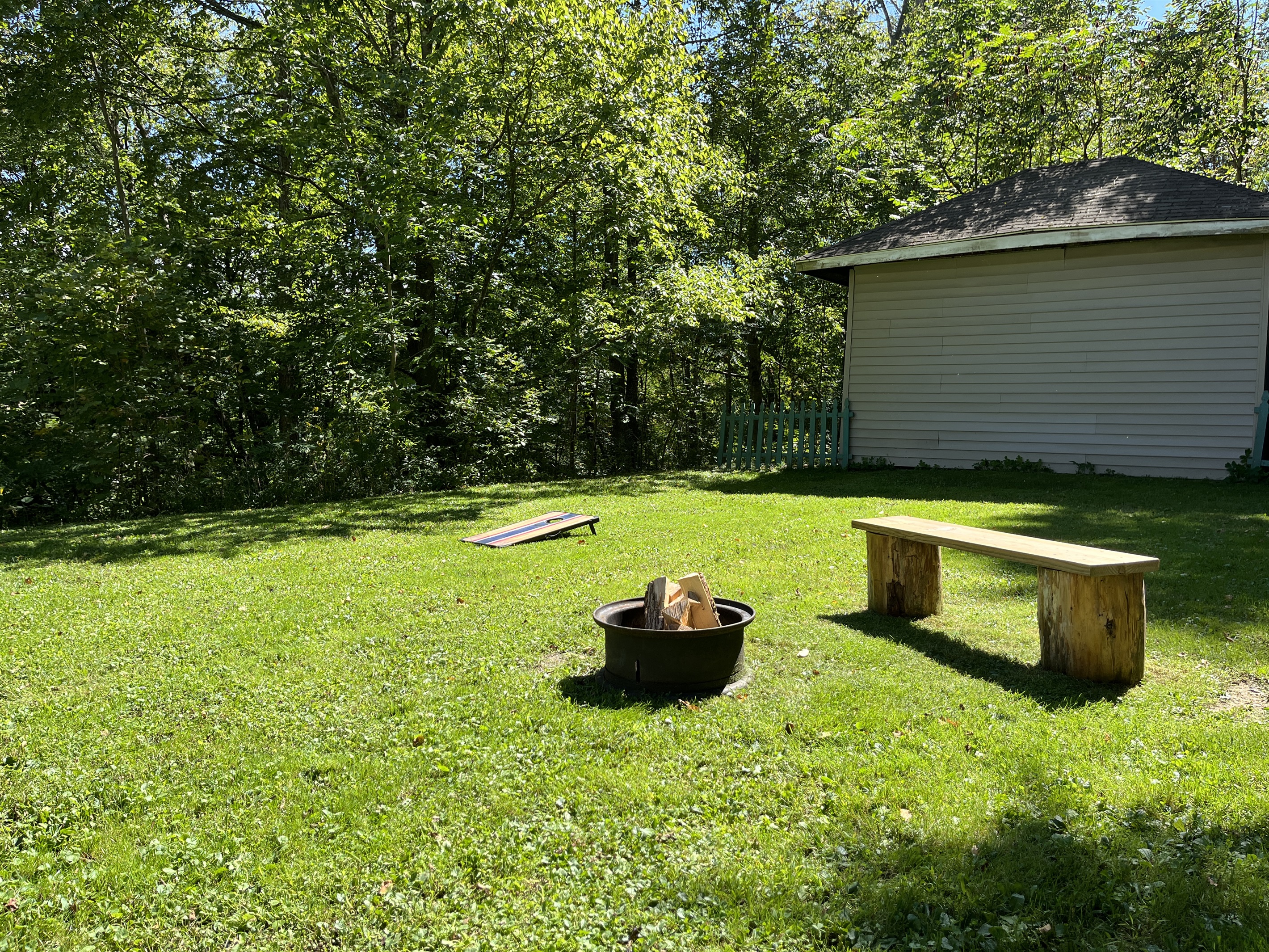 Eagle's Nest side lawn