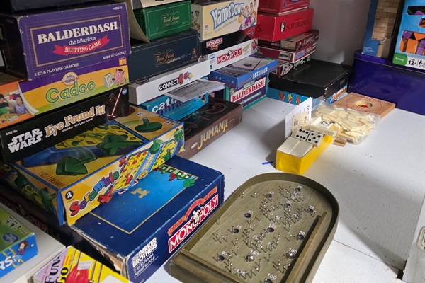 Monopoly marathons, card game chaos, and “just one more round.” With 50+ games, boredom doesn’t stand a chance. Zero screens required.