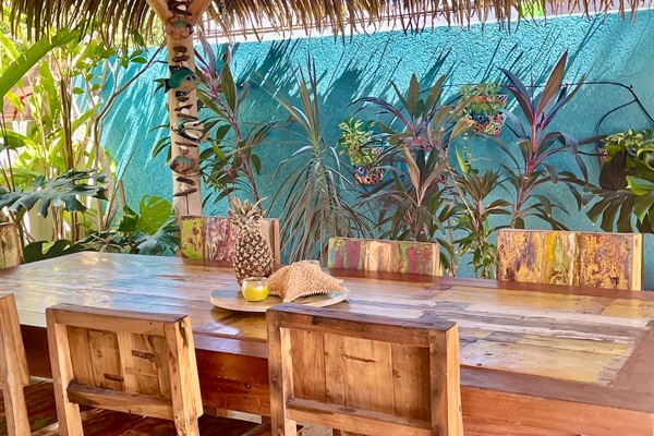 Outdoor dining space for eight