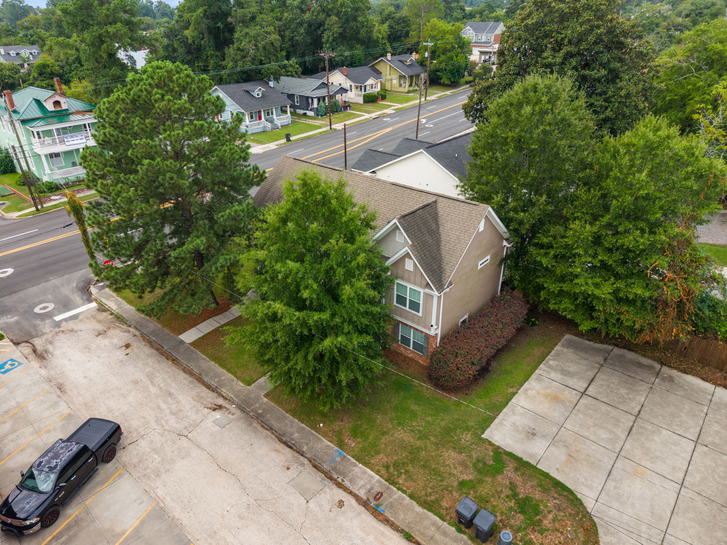 Aerial of Street / Driveway Parking