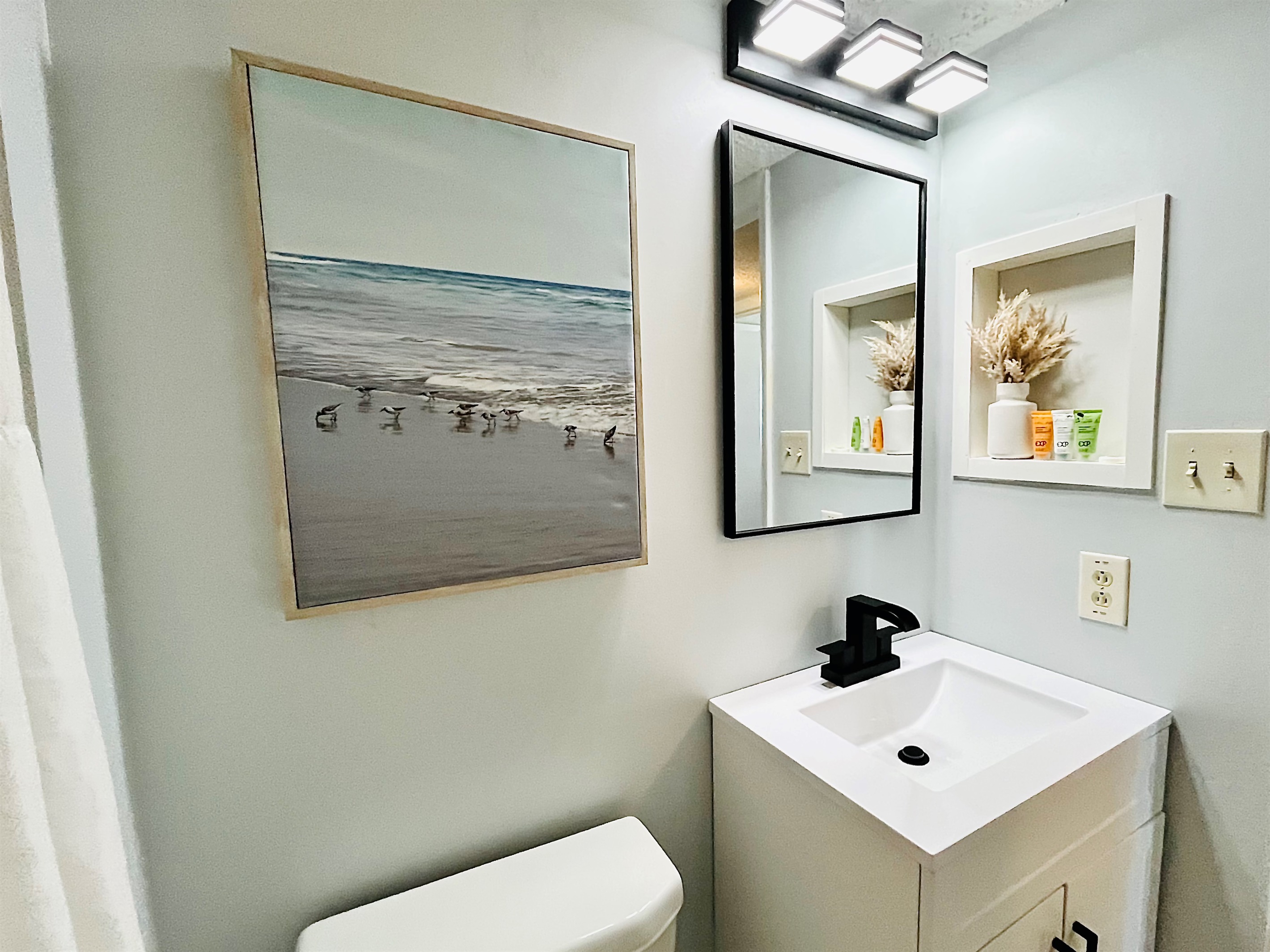 Fresh and spotless bathroom for your comfort.