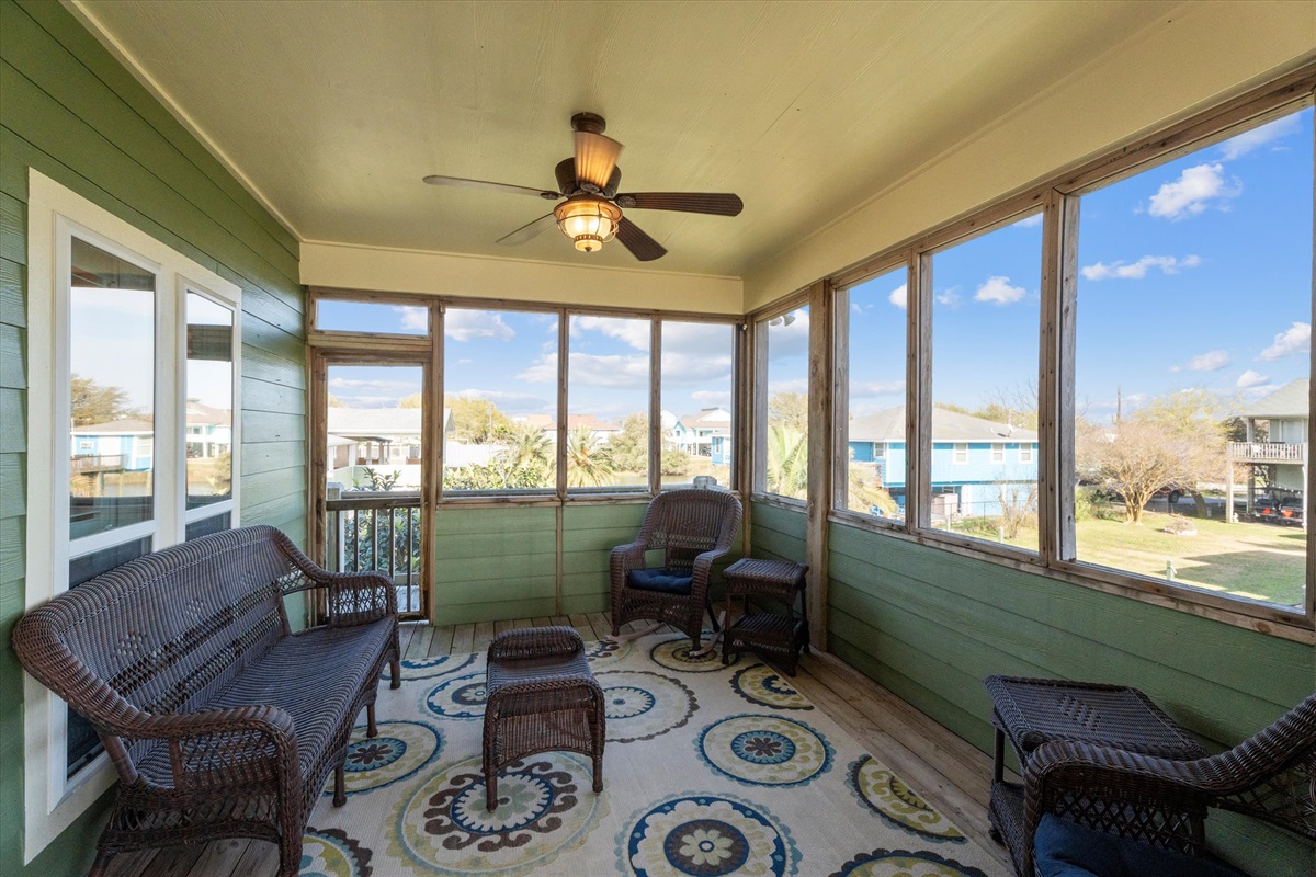 5c57db6d2ee649d5a9dd9ded6d61e007 Large | Beachhouse | Texas | TX | Vacation Homes | Galveston | Crystal Beach | Kokomo | Breezy Days | Beachfront Elegance | Sunrise Serenity | Southern Sands Property Management, LLC