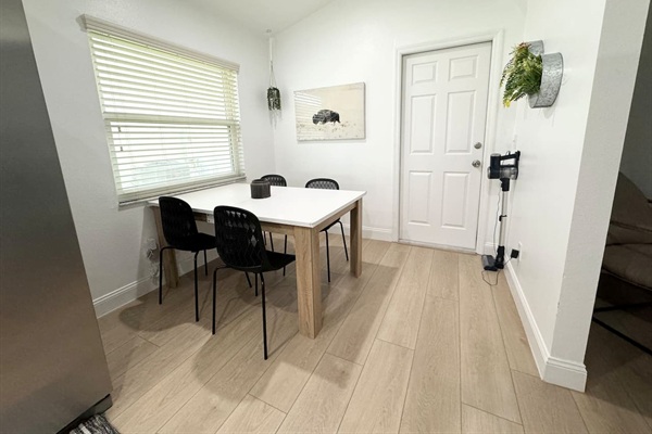Additional seating in the breakfast nook off the kitchen. 