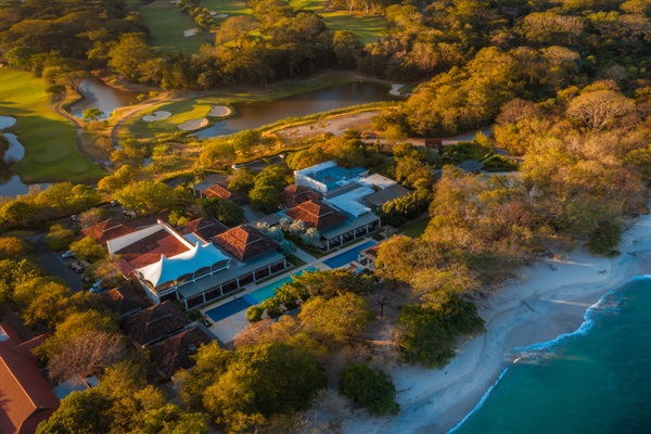 Full access to Beach Club and Spa