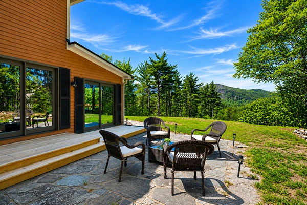 Side patio