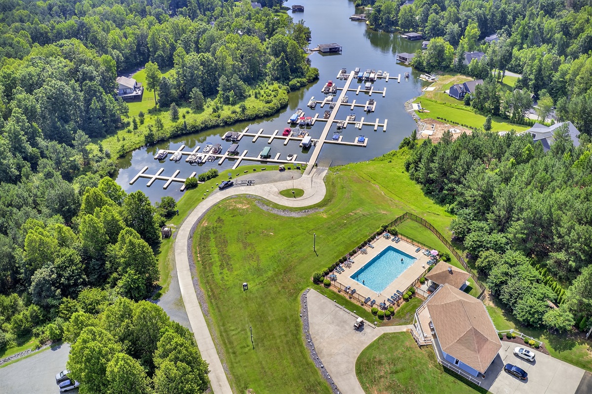 Between the pool, courts, and lake, there’s always something to do at Compass Points.