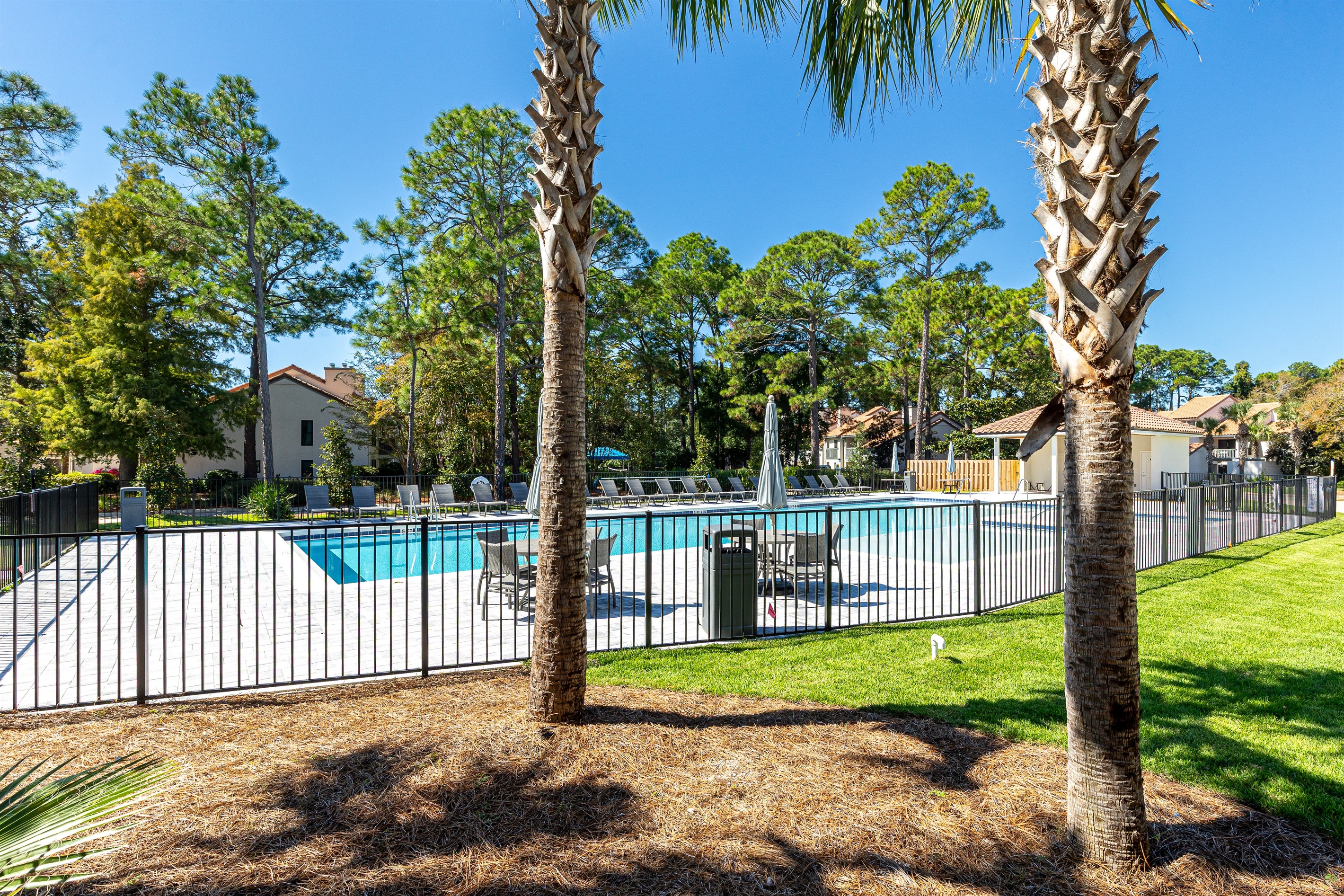Experience the exclusivity of TOPS’L Grand Villas – a private enclave of only 14 luxury residences. Enjoy premier access to a stunning resort-style pool and rejuvenating hot tub, all within a beautifully maintained neighborhood setting.