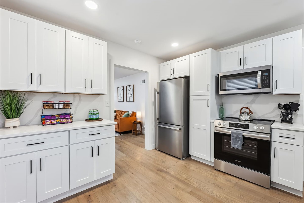 Nice open and well-equipped kitchen for all your needs!