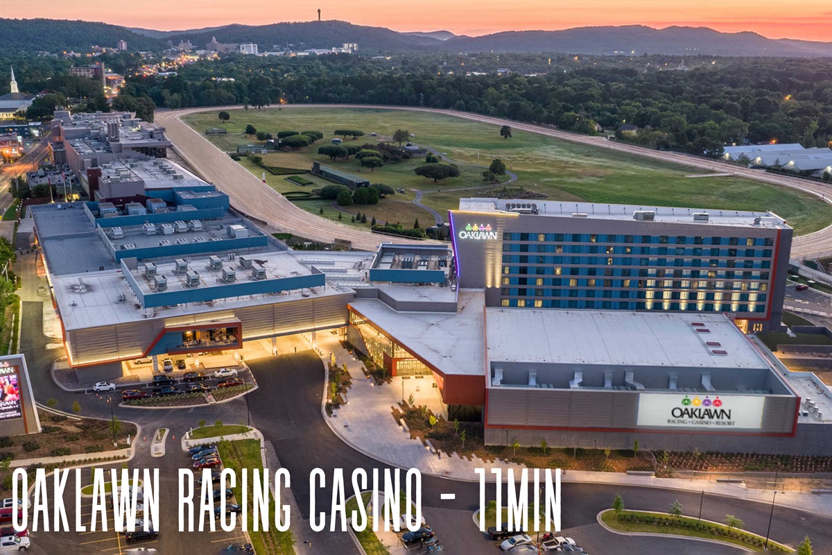 Enjoy a day of excitement at Oaklawn Racing Casino&mdash;place your bets and feel the rush of the race!
