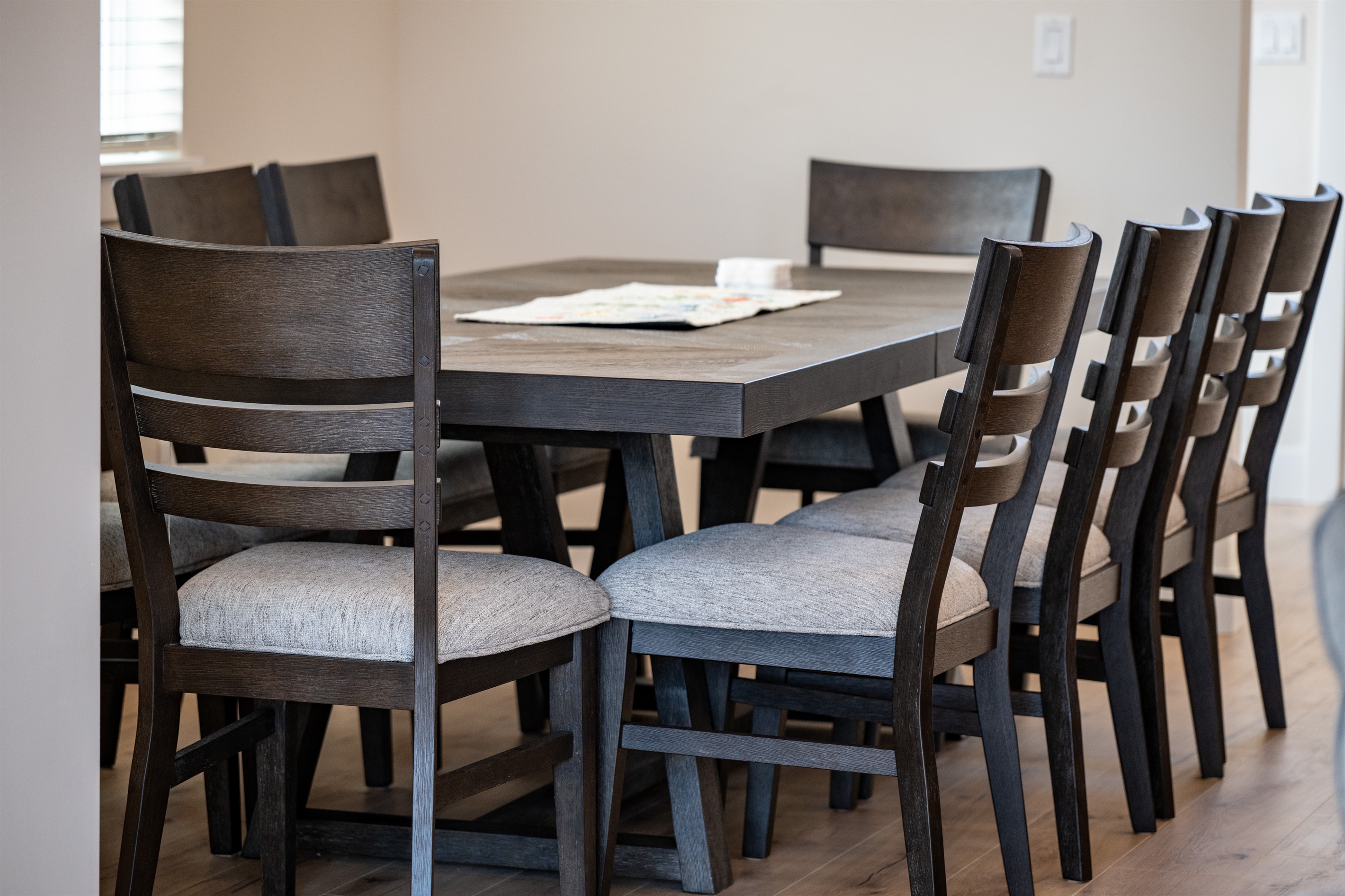 Dining table seats 10 guests.