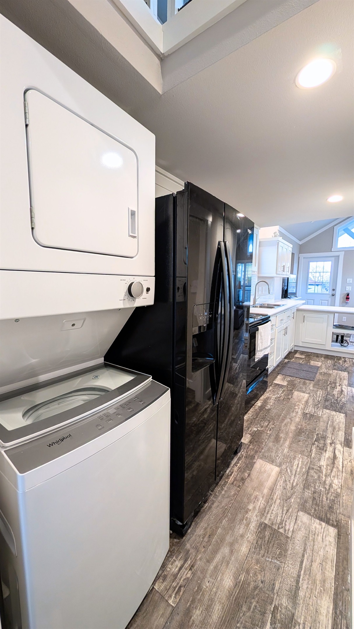 Full sized appliances and stack washer and dryer