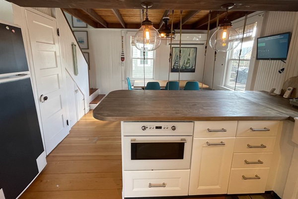 Kitchen - Looking to Dining Area