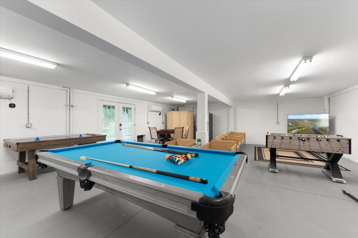 Riverfront Jax Oasis 4