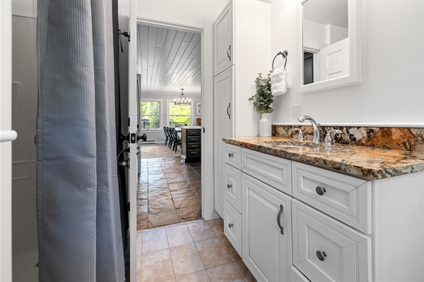 1st floor bath