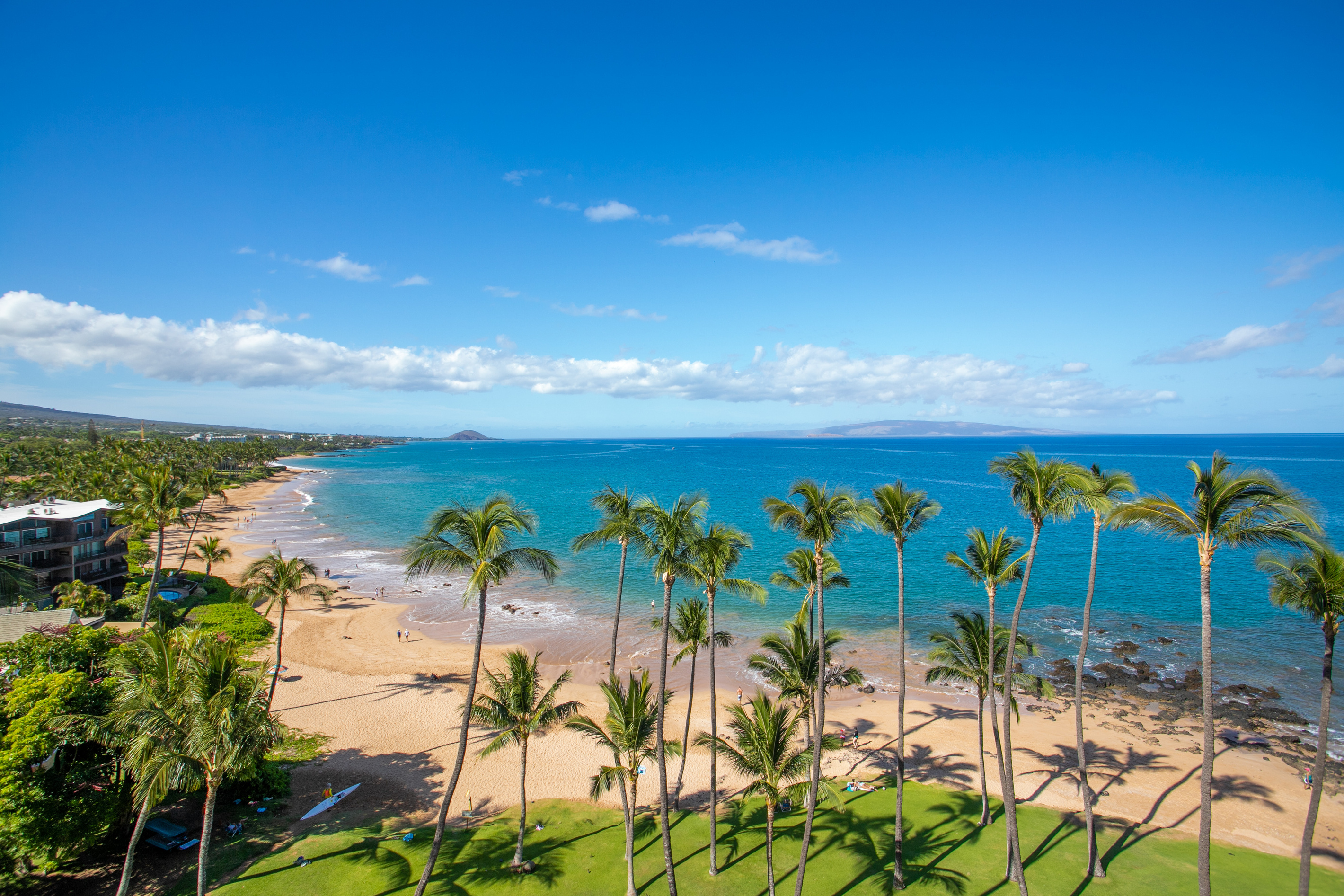 Beautiful Keawakapu Beach is a ten minute walk away