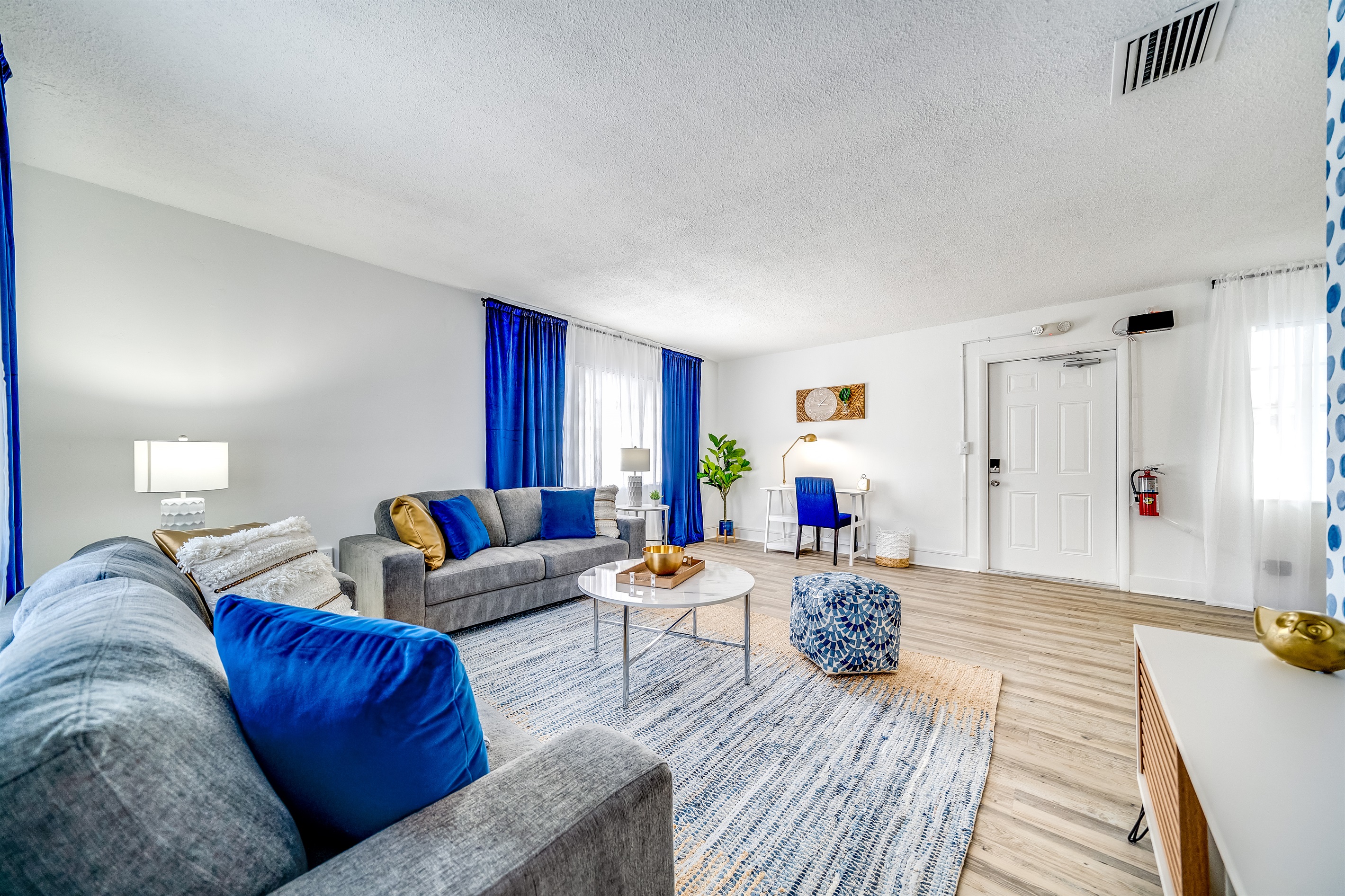 Beautiful Family Friendly Condo – Palm Wave Stays