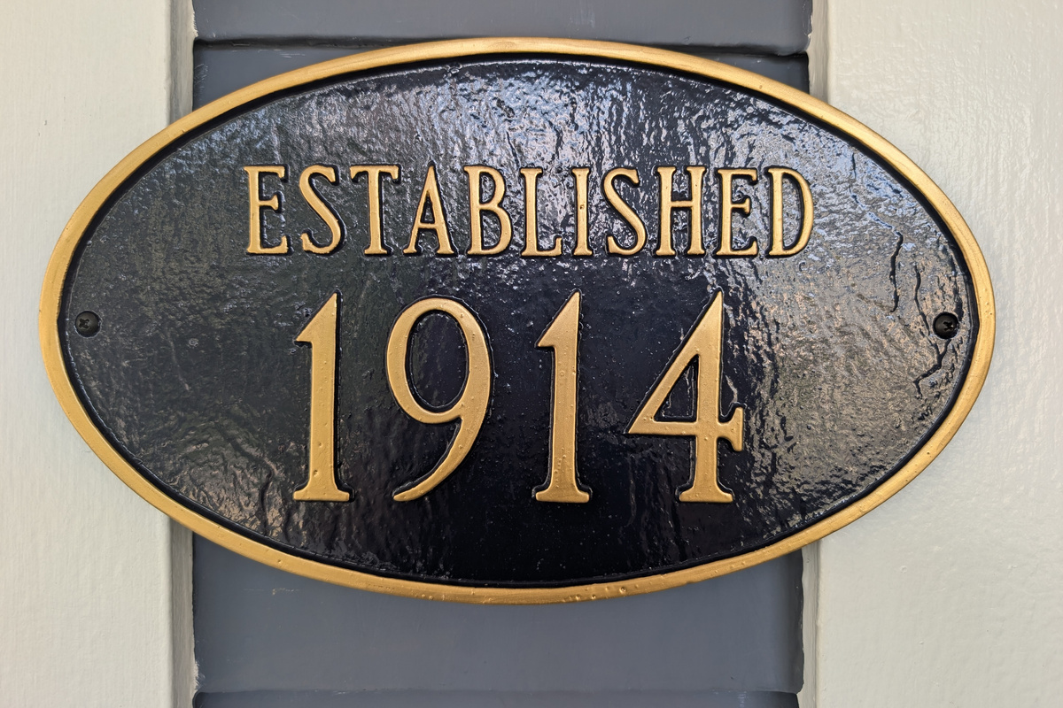 Vintage bungalow established 1914