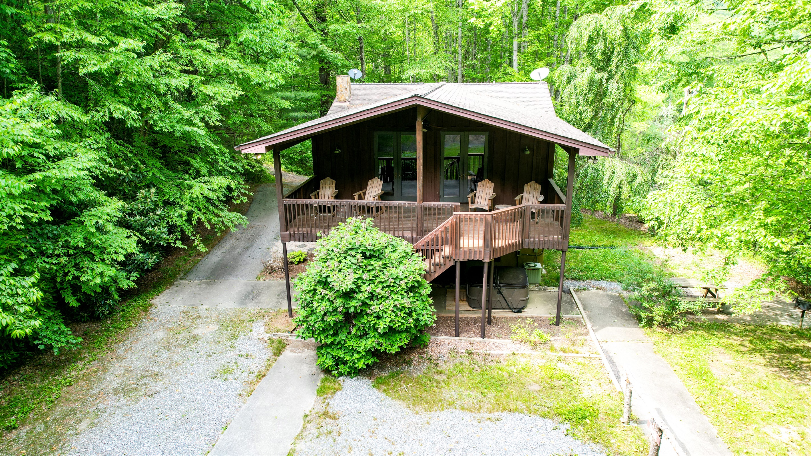 overhead view of the front of the cabin