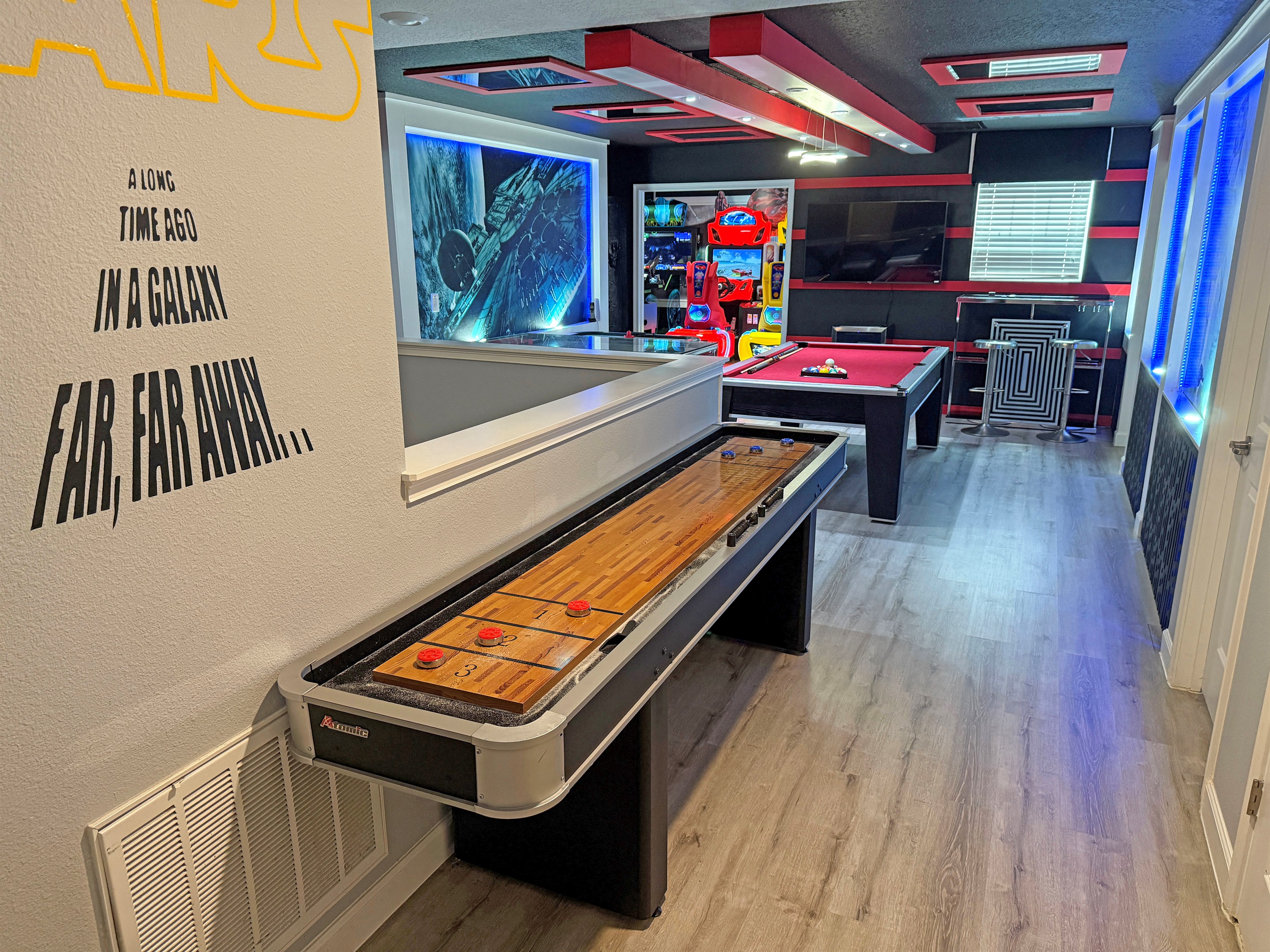 Play Shuffleboard