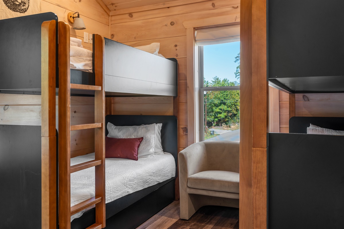 Top Level Bunk Room