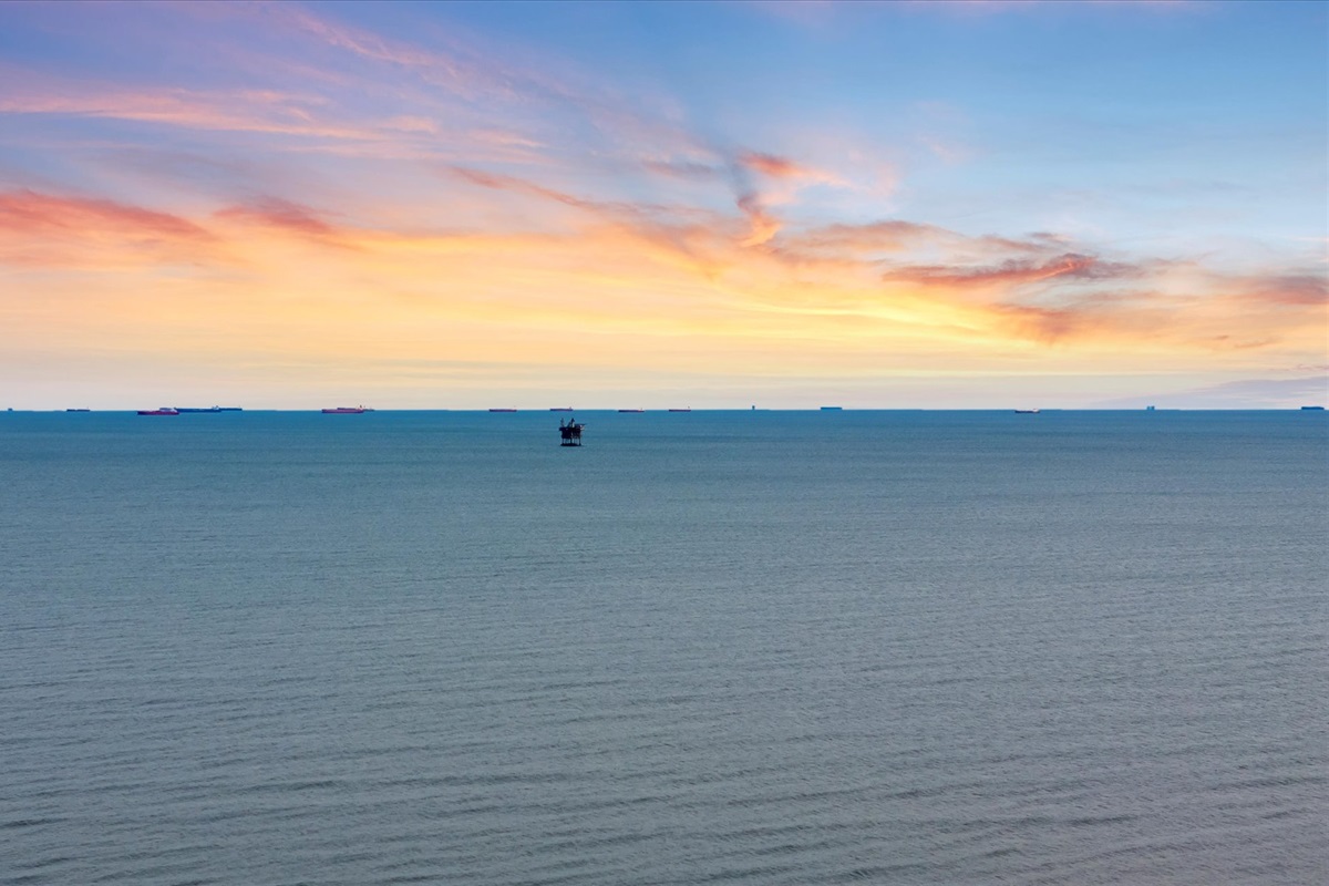 5d49fe4860574895a161d0ca34898978 Large | Beachhouse | Texas | TX | Vacation Homes | Galveston | Crystal Beach | Kokomo | Breezy Days | Beachfront Elegance | Sunrise Serenity | Southern Sands Property Management, LLC