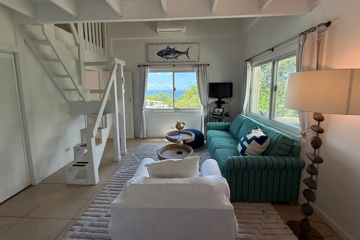 This large sitting area in the Mountain View room is perfect for relaxing at the end of the day.