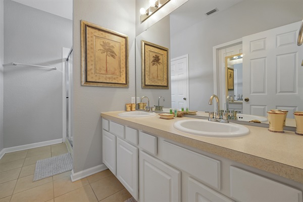 En-suite bath for King primary bedrooms