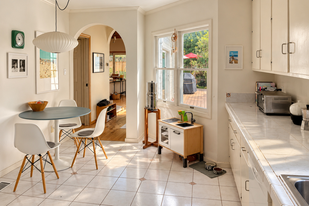 Kitchen breakfast nook overlooking the deck.