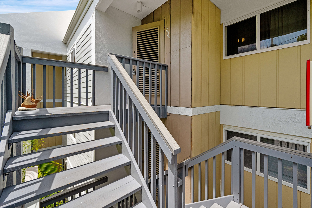 A peaceful walkway welcomes you to your island getaway.