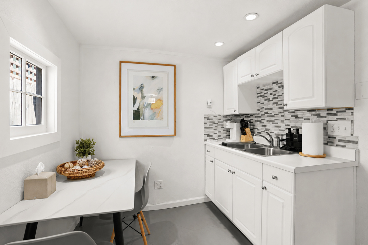 Bright kitchen with everything you need for easy meals