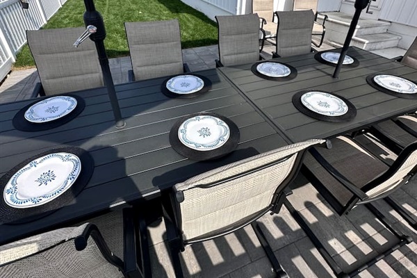 Outdoor dining with large table