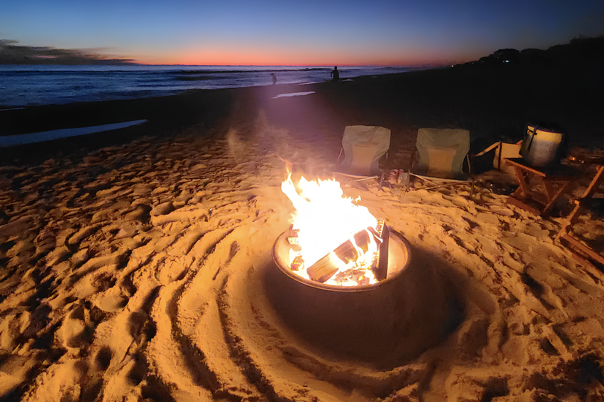 Is the weather a bit too cool to swim?  No worries, grab a blanket and grab your family or friends....or both.  Have a bonfire and roast marshmallows on the beach (with music)! There are so many things to do here that you will always be entertained.