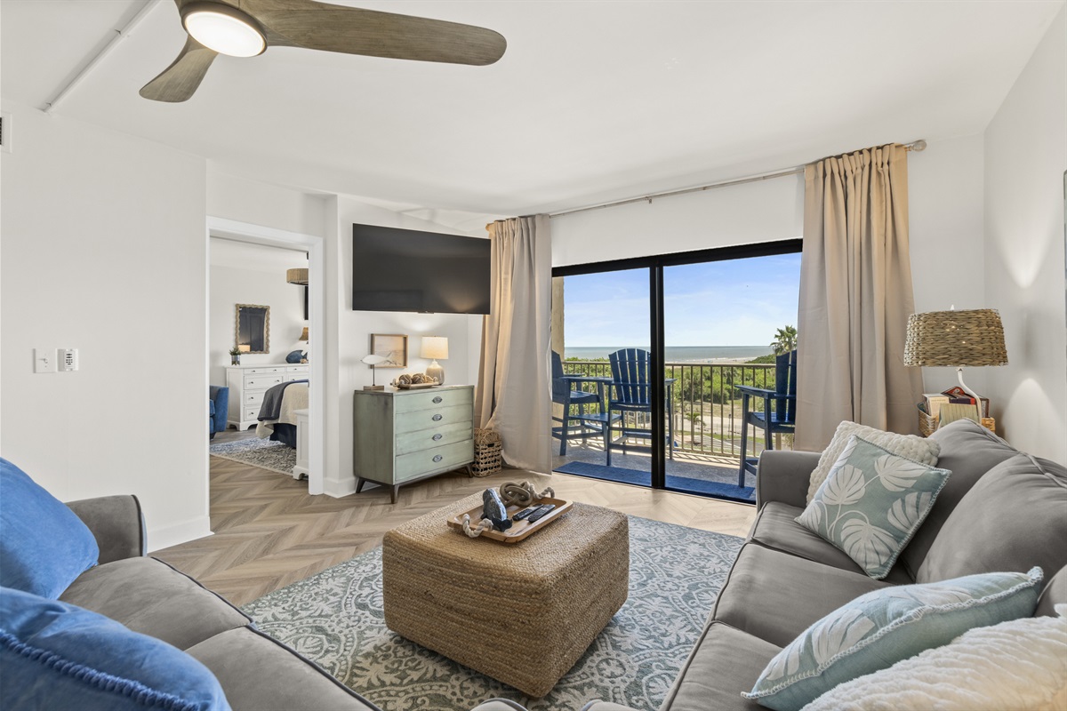 All the comforts of home, but with an ocean view ;-)