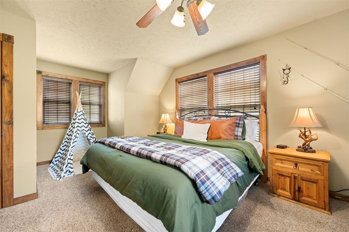 Fall days exploring the Ozarks, cool nights tucked into a king bed. This is the kind of Branson getaway we look forward to all year.