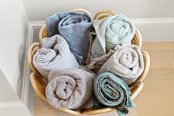 Towels and amenities provided to ensure a comfortable, convenient stay.