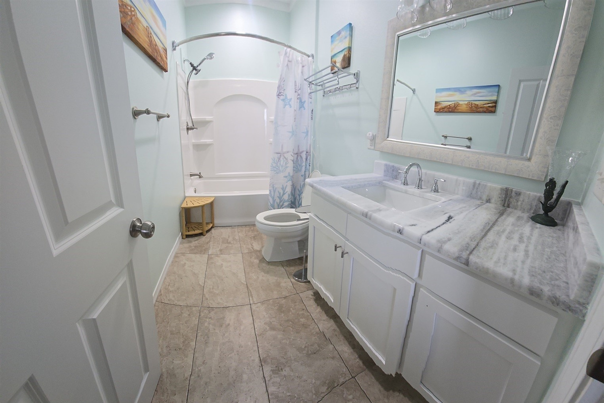 Paw-paws master bath