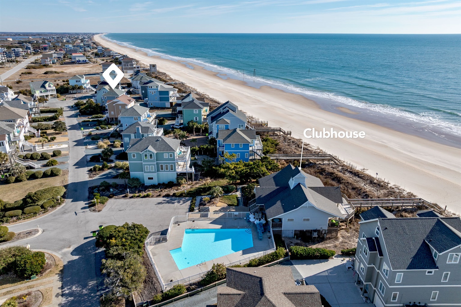 Community Pool (open mid May - mid October)