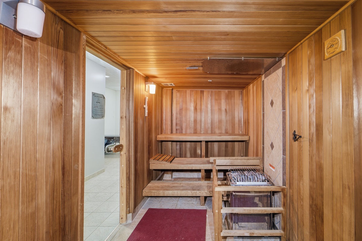 Guests have access to a 6+ person sauna 24/7 during their stay.