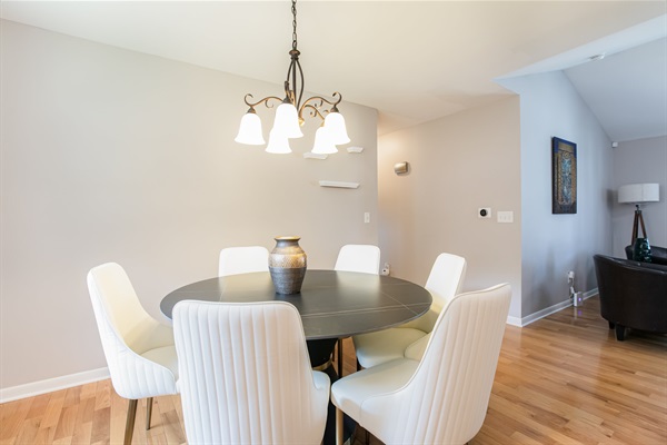 TDJ Getaway<>4BR Home w/game room, photo 29