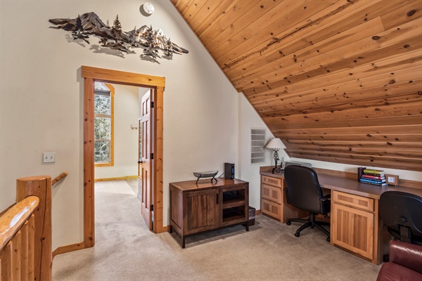 Loft / Desk Space
