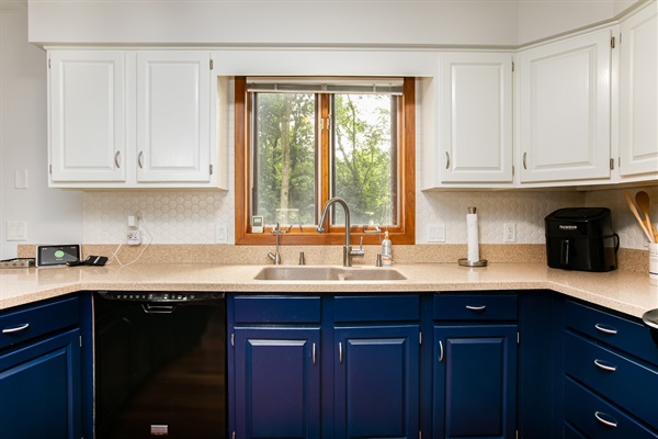 Charming 4-Bedroom Retreat Near Notre Dame, photo 40