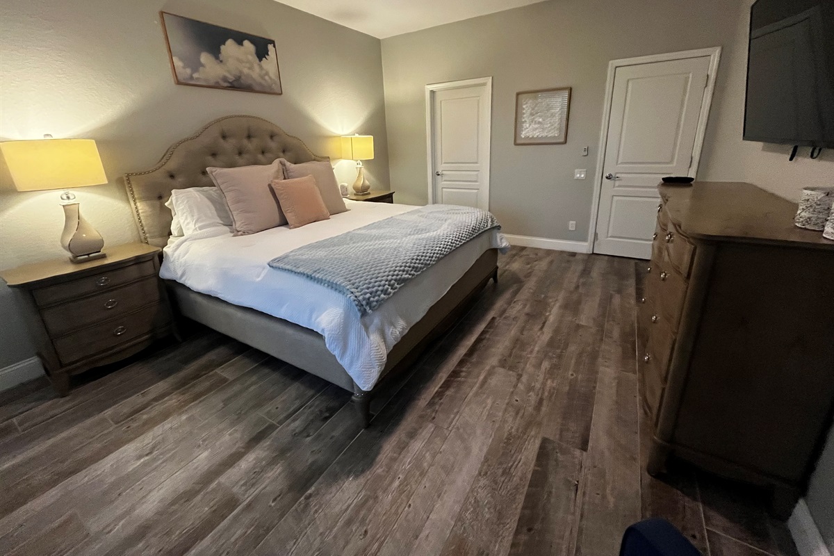 Master King Bedroom 
