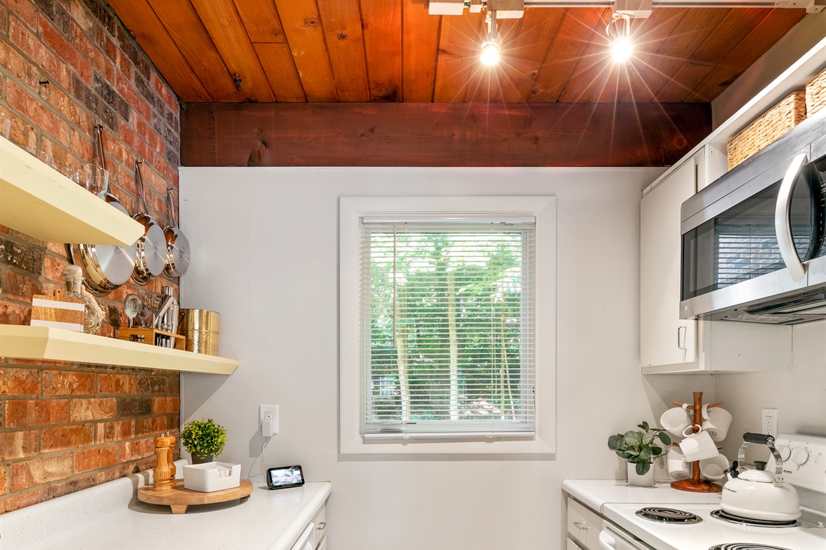 Fully stocked kitchen