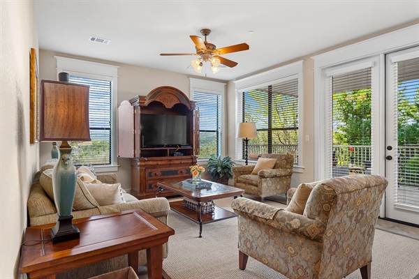 Gorgeous Villa in Hollows - Stunning Views / Pools