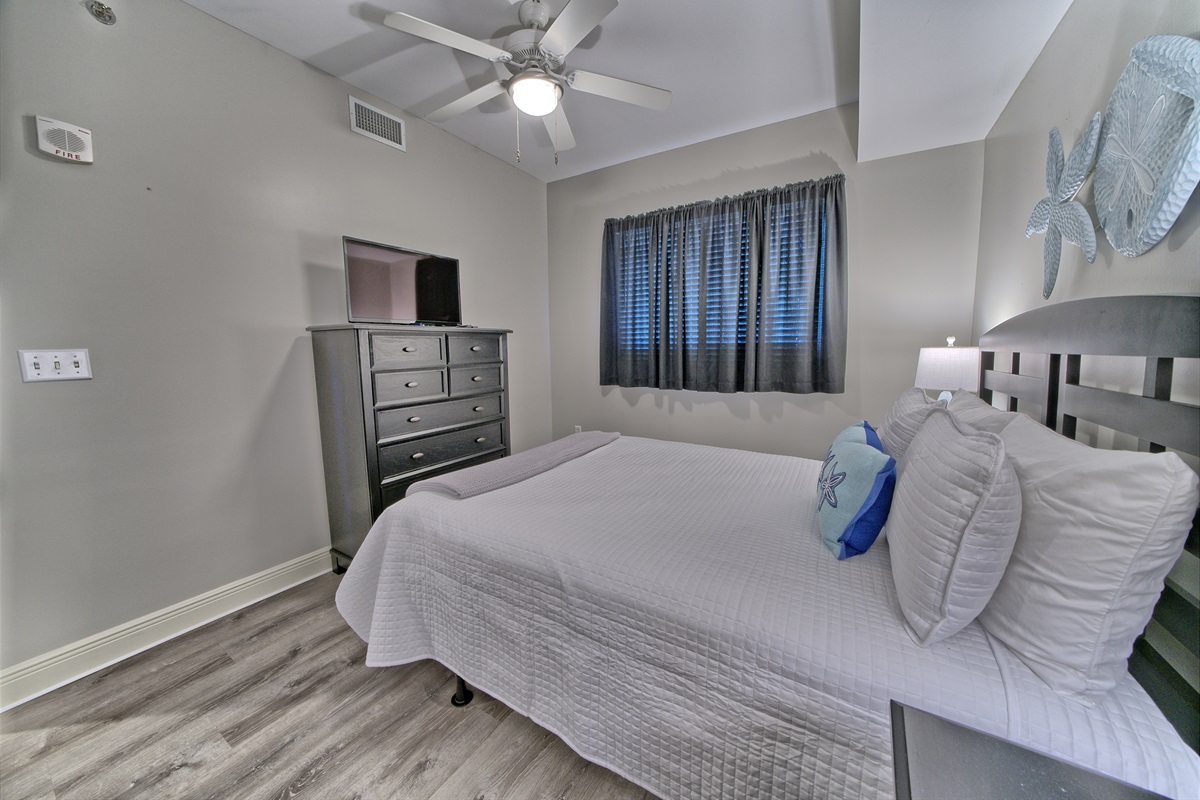 Guest Room w/ SMART TV
