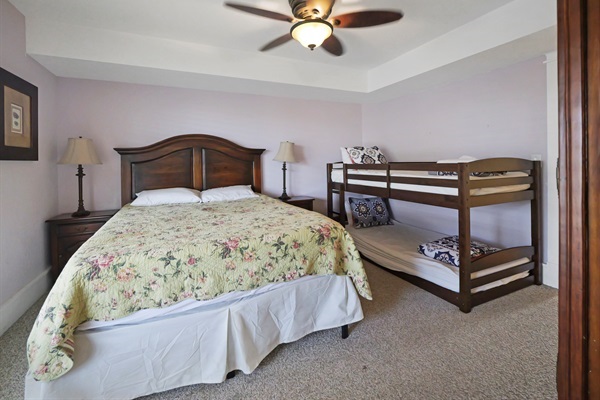 Mark Twain- Bedroom 1